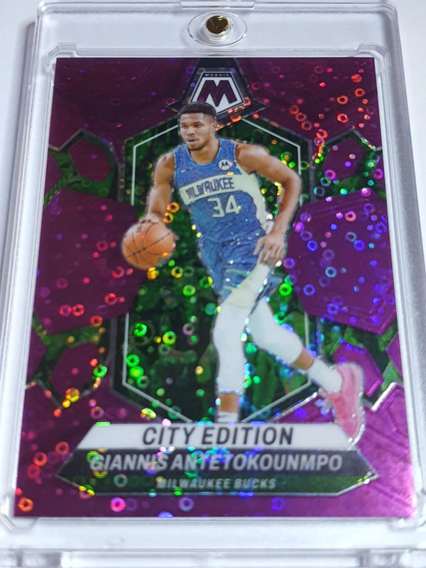 2023 Panini Mosaic Giannis Antetokounmpo #279 PURPLE FAST BREAK /50 Holo