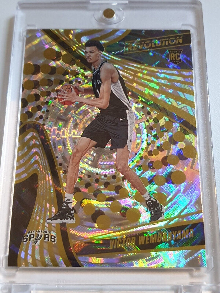 チャンピオン PANINI VICTOR WEMBANYAMA RCカードFRACTAL
