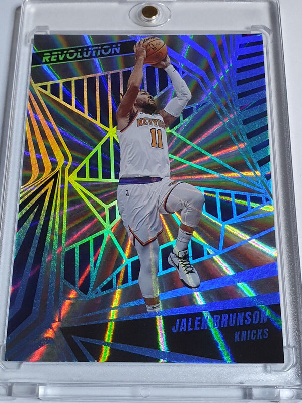 2023 Panini Revolution Jalen Brunson #73 SUNBURST /75 HOLO - Ready to Grade