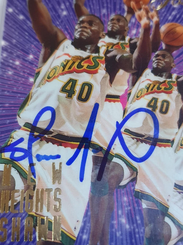 1995 Flair Shawn Kemp #5 New Heights On Card Autograph - PSA 9 (Auto 10)