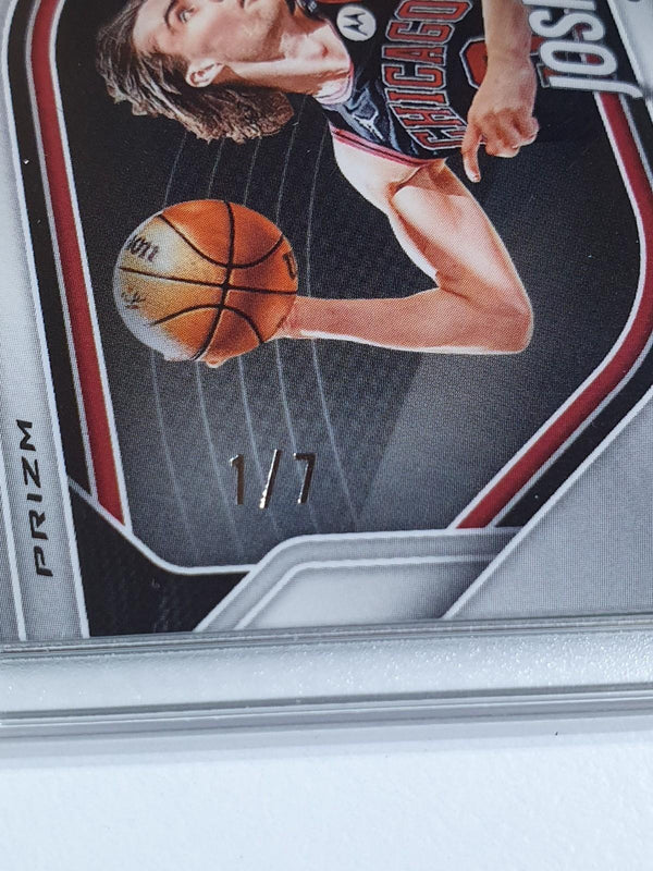 2024 Panini Prizm Black Josh Giddey #126 GREEN SHIMMER 1/7 Holo FOTL (Bulls)