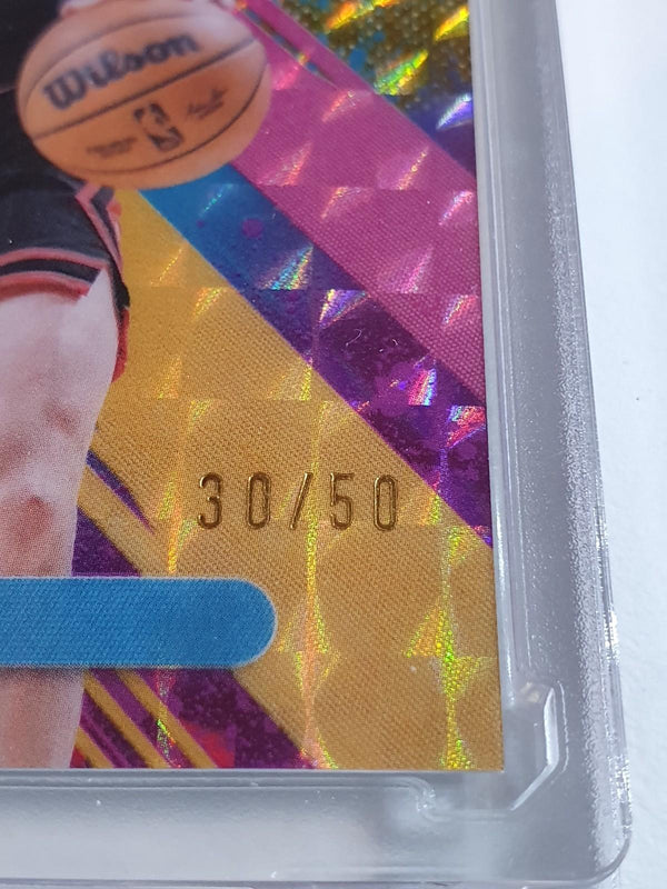 2025 Topps Finest Josh Giddey #34 GOLD GEOMETRIC /50 Refractor (Bulls) - Rare