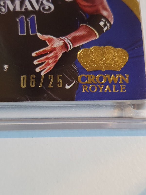 2023 Panini Crown Royale Kyrie Irving #PATCH GOLD /25 Game Worn Striped Jersey