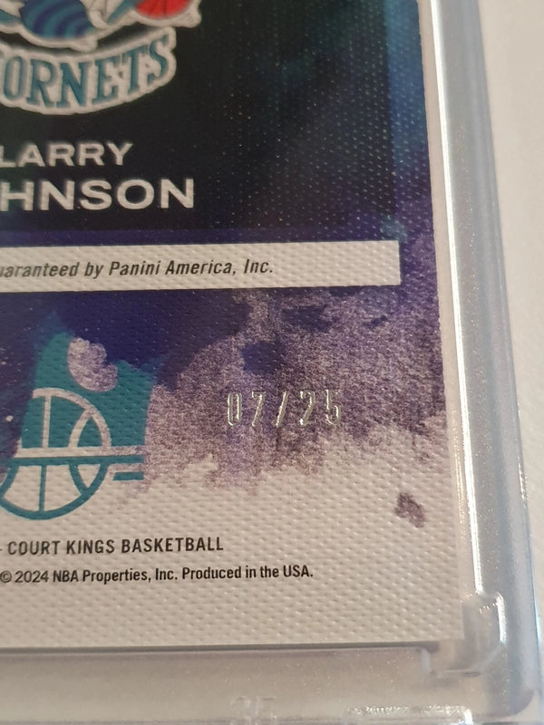 2023 Panini Court Kings Larry Johnson AUTO SAPPHIRE /25 Masterstrokes - Rare