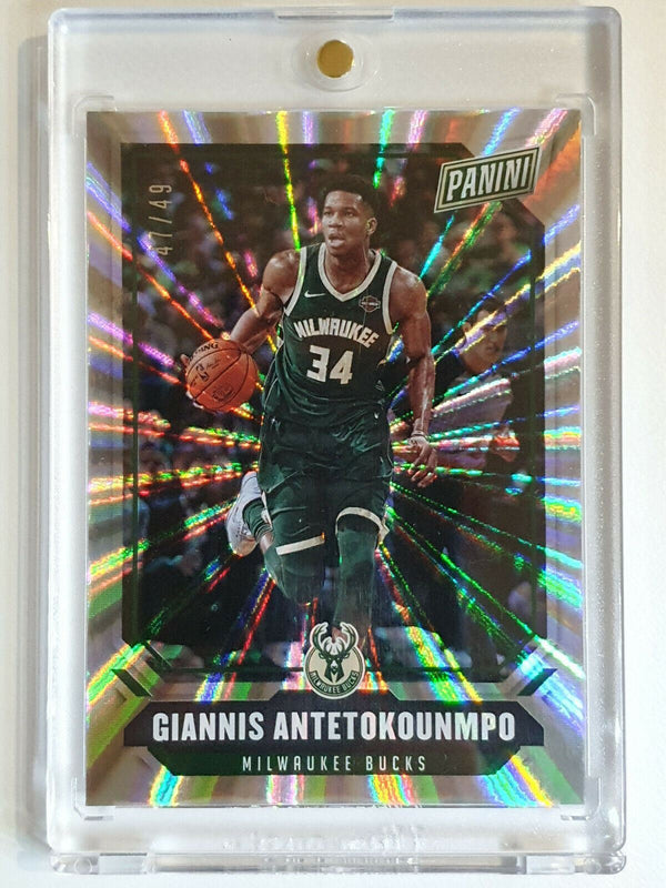 2018 Panini Giannis Antetokounmpo #32 INFINITE LAZER HOLO /49 - Ready to Grade