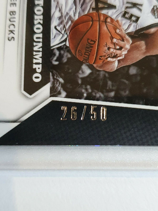 2018 Panini Giannis Antetokounmpo #61 CRACKED ICE Prizm /50 - Ready to Grade