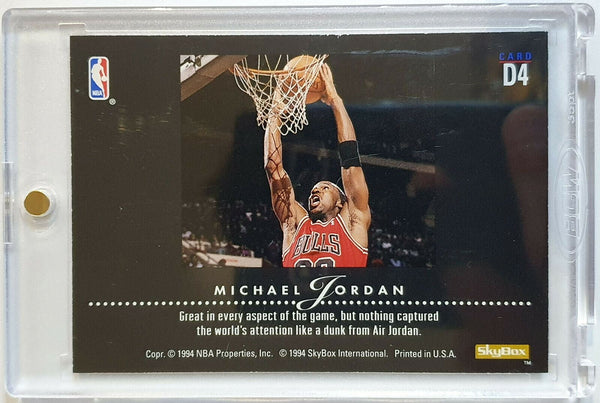 1993-94 Skybox Michael Jordan #D4 DYNAMIC DUNKS - Iconic