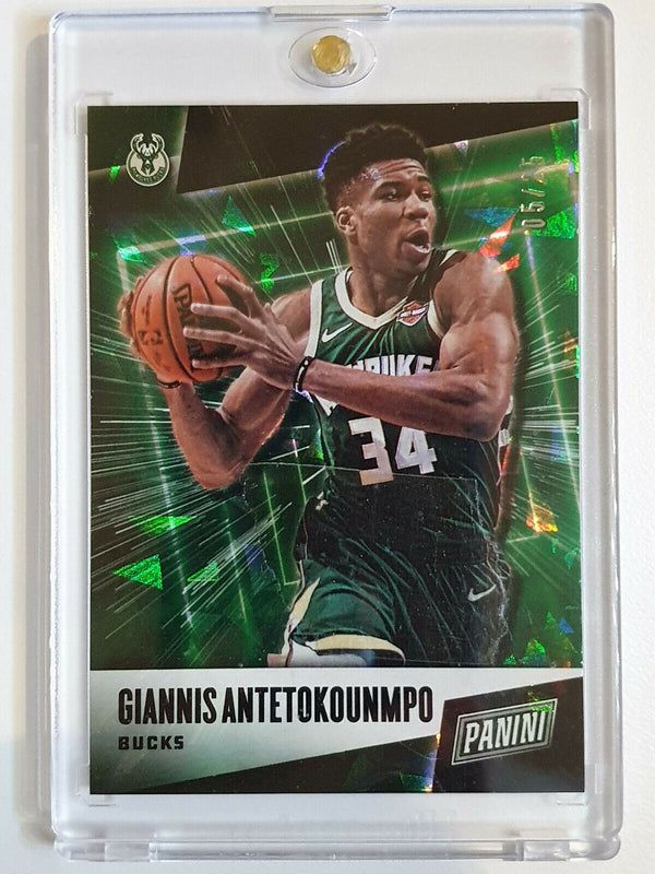 2019 Panini Giannis Antetokounmpo #19 MATRIX CRACKED ICE /25 - Ready to Grade