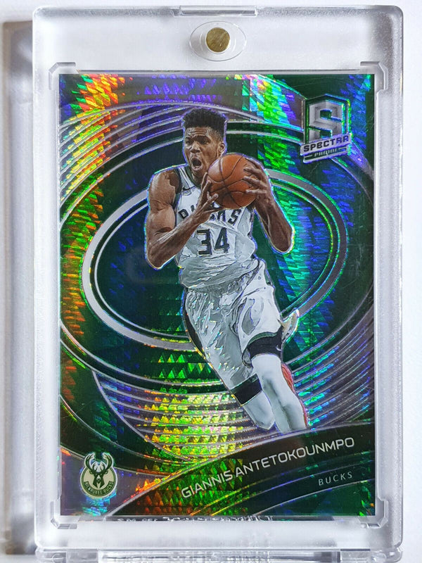 2020 Spectra Giannis Antetokounmpo #25 GREEN HOLO Prizm