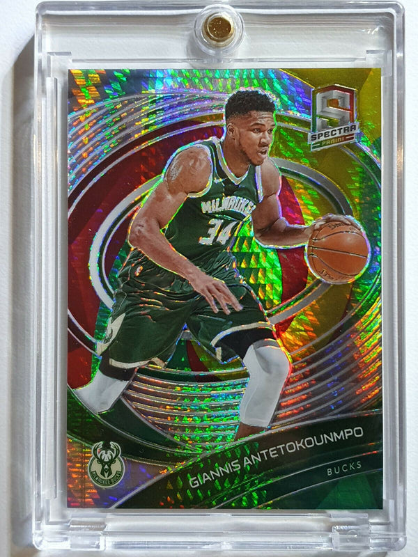 2020 Spectra Giannis Antetokounmpo #25 Variation GOLD GREEN /75 Prizm - Rare