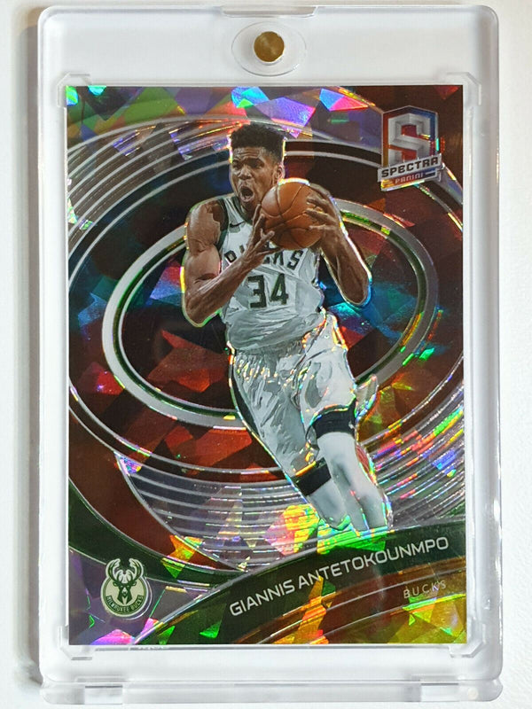 2020 Spectra Giannis Antetokounmpo #25 ASTRAL /35 Prizm - Rare