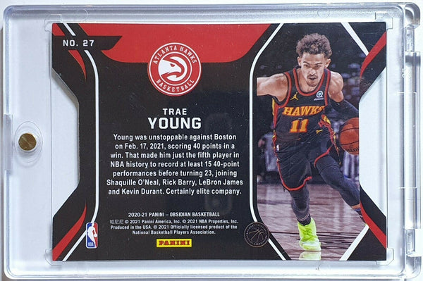 2020 Panini Obsidian Trae Young #27 GREEN FLOOD Pitch Black Holo - Rare