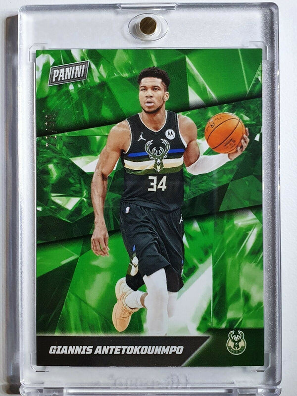 2021 Panini Giannis Antetokounmpo #BK22 COLOR MATRIX /99 Prizm SP - Rare