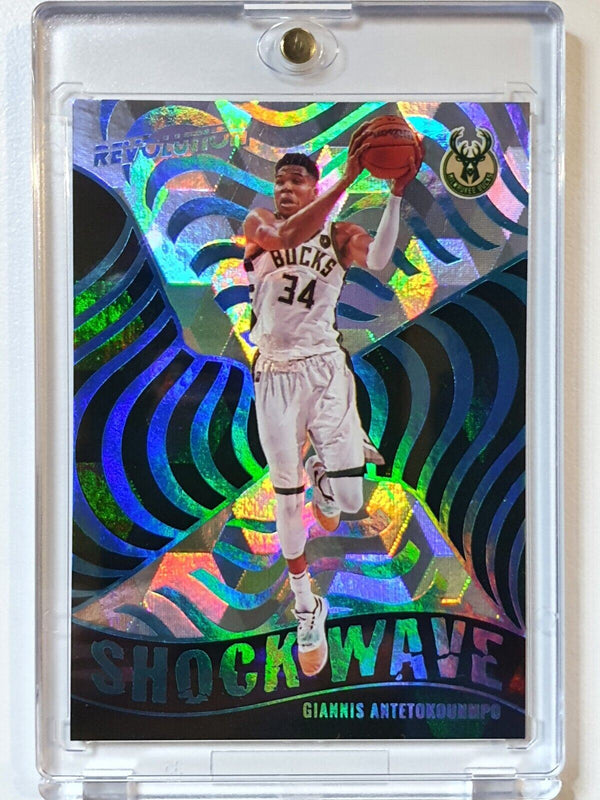 2021 Revolution Giannis Antetokounmpo #15 CUBIC /50 HOLO Shockwave - Rare