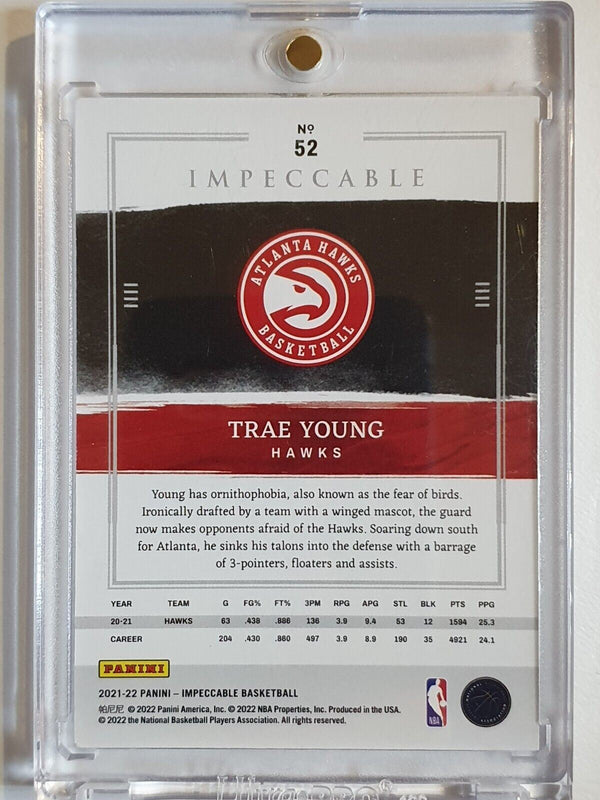 2021 Panini Impeccable Trae Young #52 HOLO GOLD /10 - Very Rare