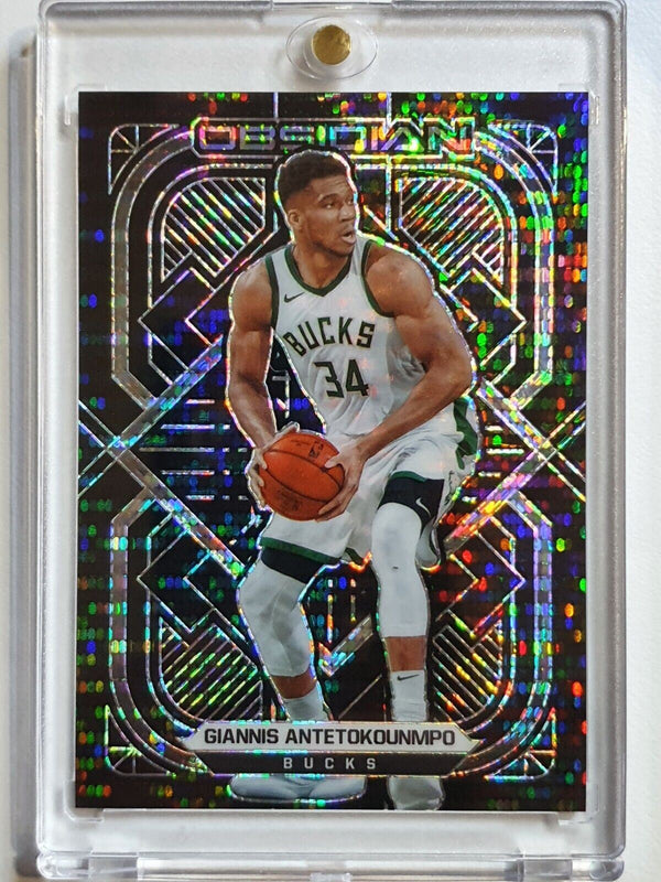 2020 Panini Obsidian Giannis Antetokounmpo #35 PULSAR HOLO - Ready to Grade