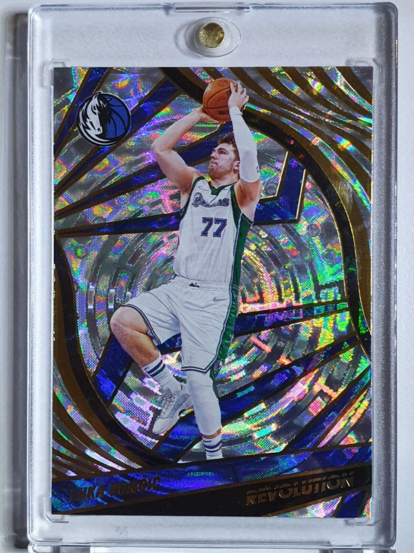 2021 Panini Revolution Luka Doncic #33 FRACTAL Prizm - Ready to Grade