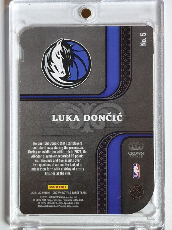 2021 Panini Crown Royale Luka Doncic #5 BLUE /75 Holo Pivotal Players - Rare