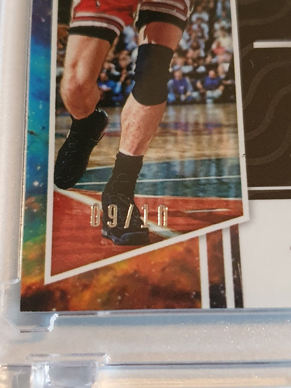 2021 Panini Obsidian Luc Longley AUTO YELLOW /10 Holo Galaxy Autographs - Rare