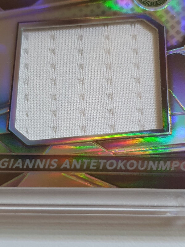2016 Spectra Giannis Antetokounmpo #PATCH SILVER /149 Game Worn Jersey - Rare